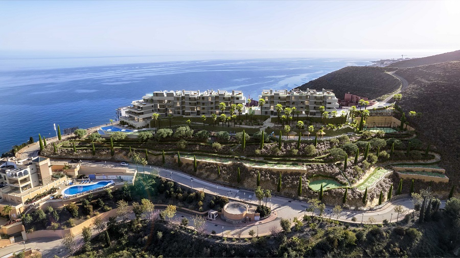 New project in Nerja of 2 and 3 bedroom apartments, stunning sea views and communal pool, padel court, gym and more.