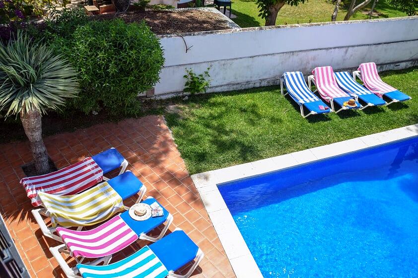 Villa met 4 slaapkamers, privé zwembad en gelegen op loopafstand strand en centrum Nerja.