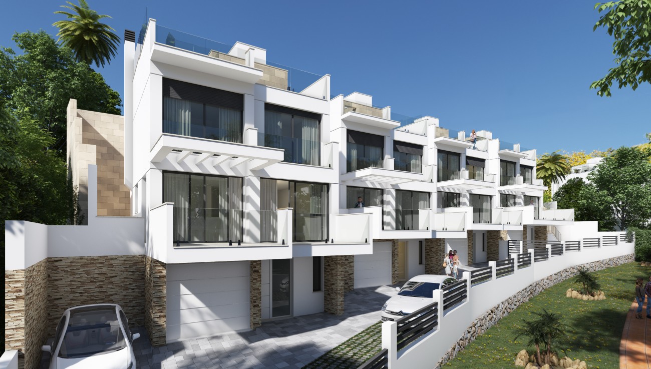 Prachtige villa te koop op 200 meter fra Burriana strand i Nerja