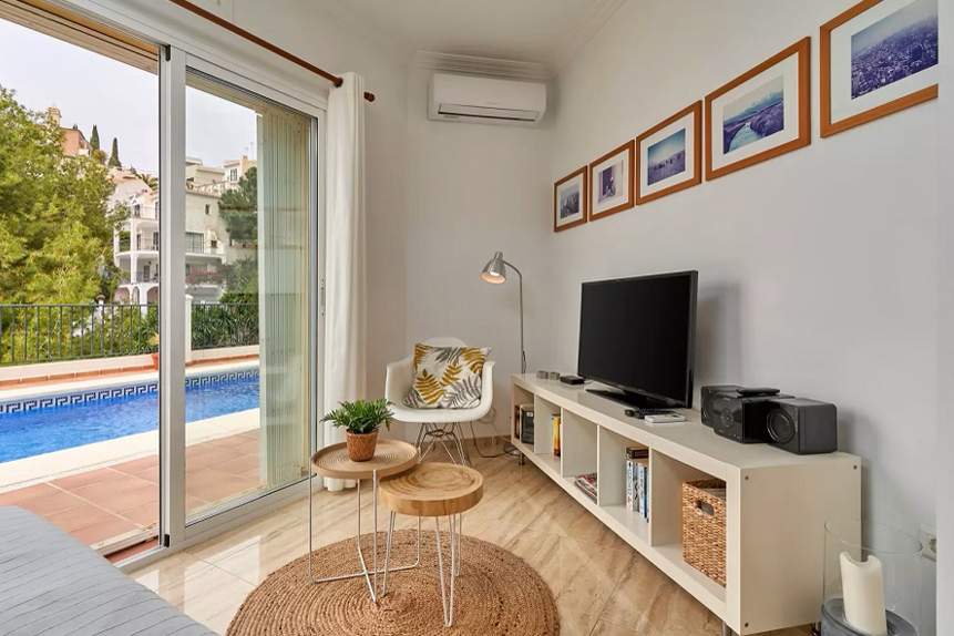 Prachtig appartement met privé zwembad en groot zonnig terras op 300 meter van het Burriana strand