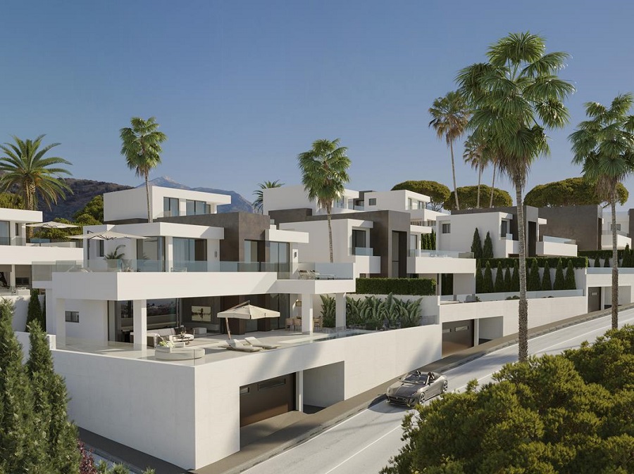 Pequeño complejo residencial de espaciosas villas construidas en tres niveles y con vistas al mar.