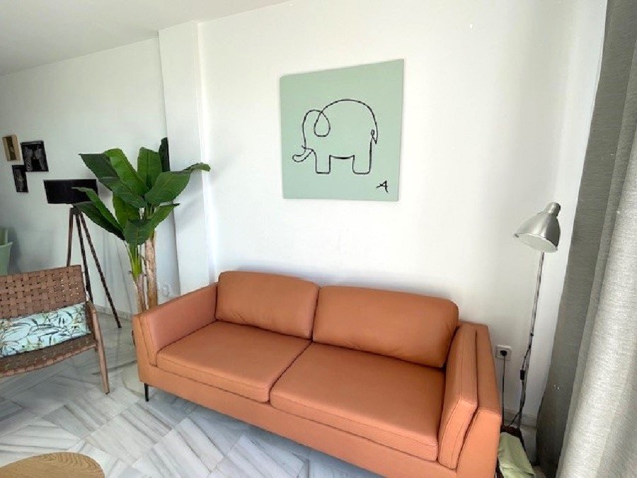 Beautifully furnished renovated 2 bedroom apartment with stunning views over Nerja and the sea.