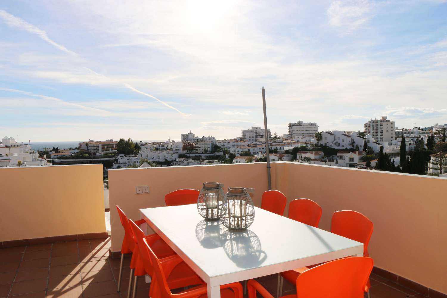 Casa de vacaciones con 4 dormitorios y piscina privada en Burriana a 300 metros de la playa de Burriana