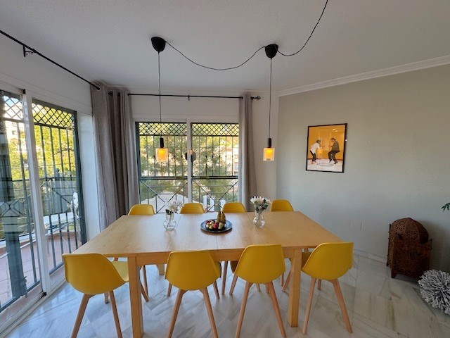 Casa de vacaciones con 4 dormitorios y piscina privada en Burriana a 300 metros de la playa de Burriana