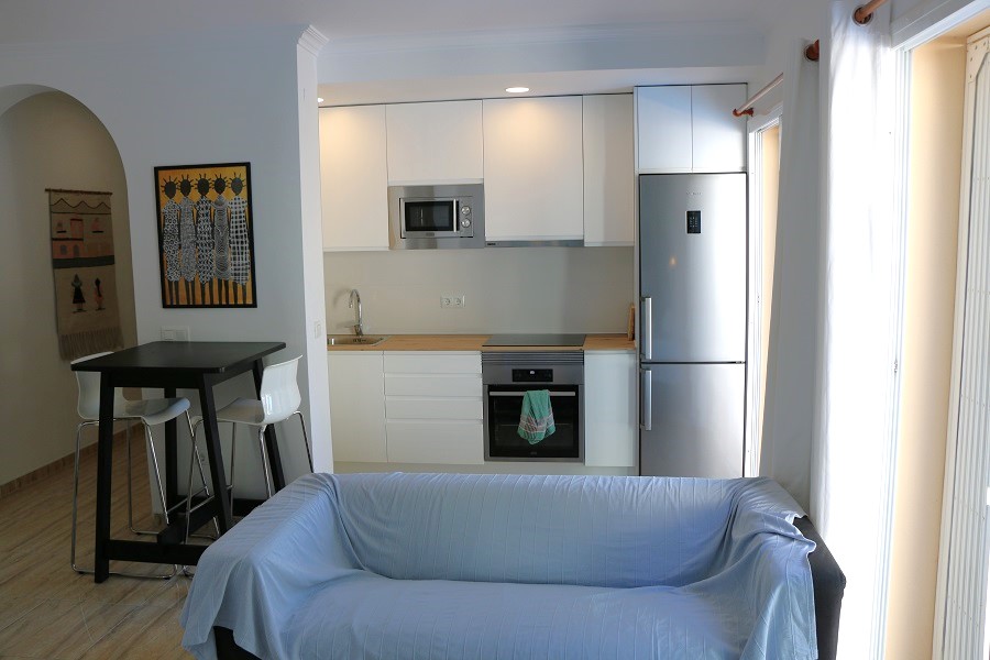Casa de vacaciones con 4 dormitorios y piscina privada en Burriana a 300 metros de la playa de Burriana