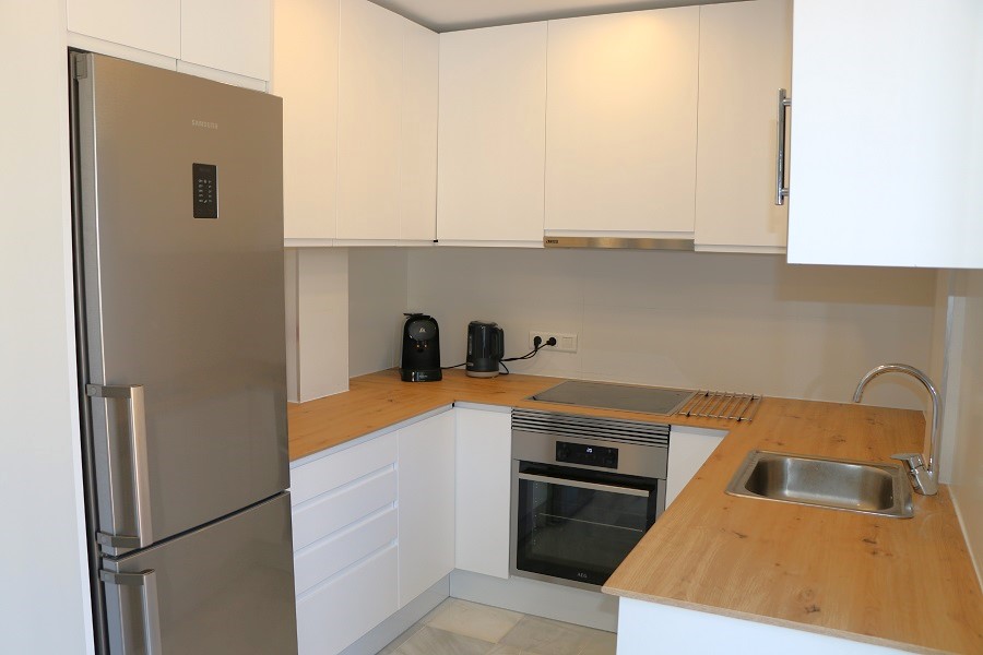 Casa de vacaciones con 4 dormitorios y piscina privada en Burriana a 300 metros de la playa de Burriana