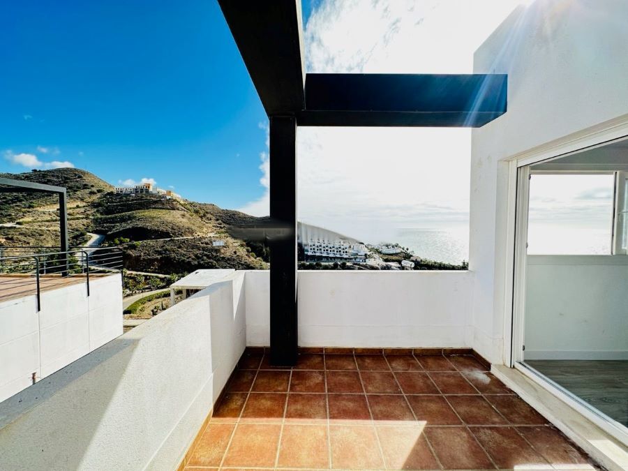 Luxe villa's met moderne stijlen in de urbanisatie Balcones del Peñoncillo in Torrox Costa.