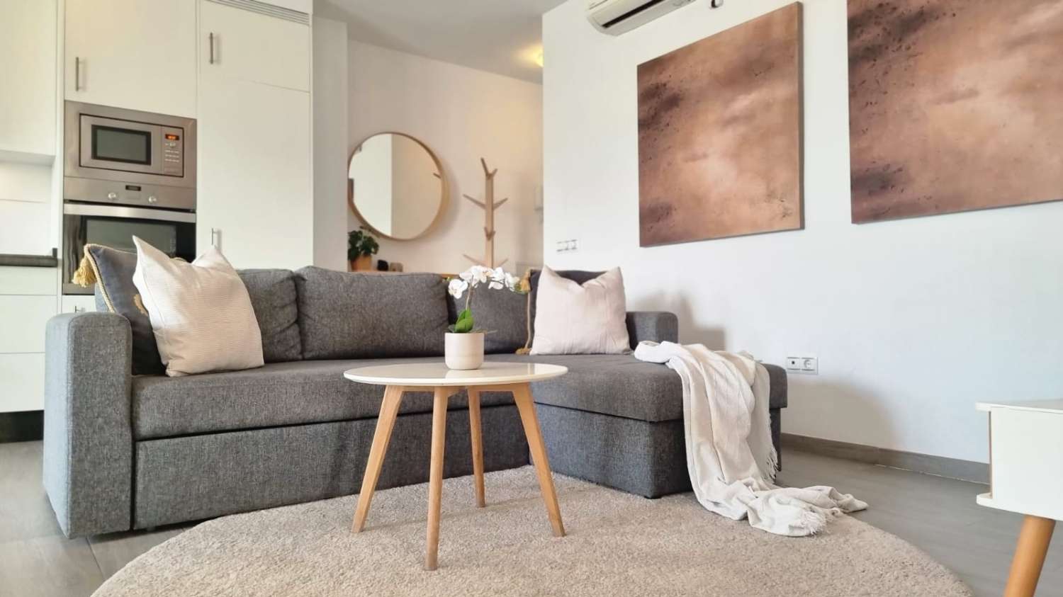 Penthouse in het centrum van Nerja met prachtig zeezicht en jacuzzi