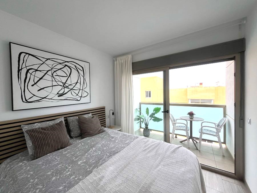 Penthouse in het centrum van Nerja met prachtig zeezicht en jacuzzi