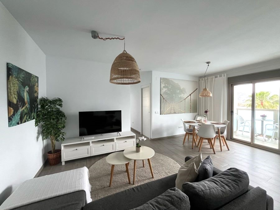 Penthouse in het centrum van Nerja met prachtig zeezicht en jacuzzi