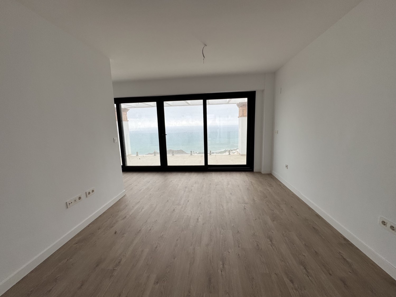 21 parhus nybyggda fastigheter med fantastisk havsutsikt i Torrox Costa