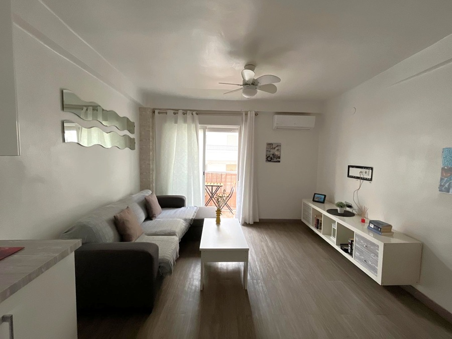 Locatie, locatie, locatie! Modern en licht appartement op 1 minuut van het Balcón de Europa
