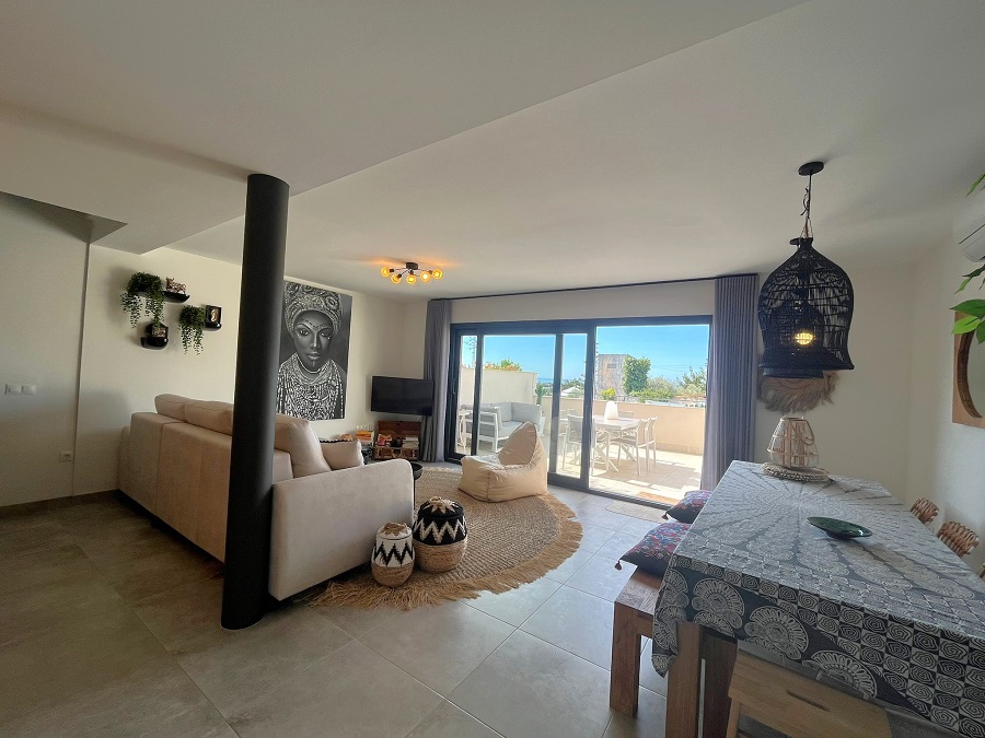 Lussuosamente rifinita spaziosa casa a schiera a Fuente del Baden, Nerja