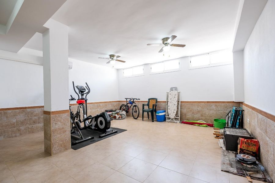 Halfvrijstaande Woning met dakterras en uitzicht op zee en Nerja