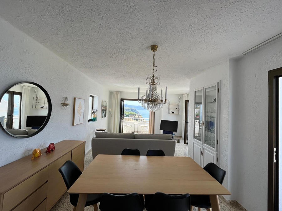 Exclusiva propiedad con vistas de ensueño al mar y la montaña en Capistrano Playa, Nerja