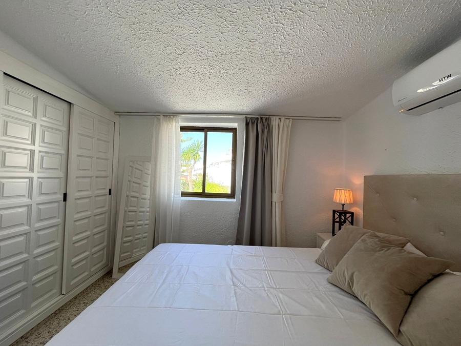 Exclusiva propiedad con vistas de ensueño al mar y la montaña en Capistrano Playa, Nerja
