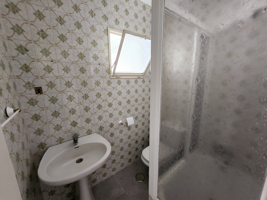 Ruim hoekappartement met een groot terras in het Parador gebied - Nerja