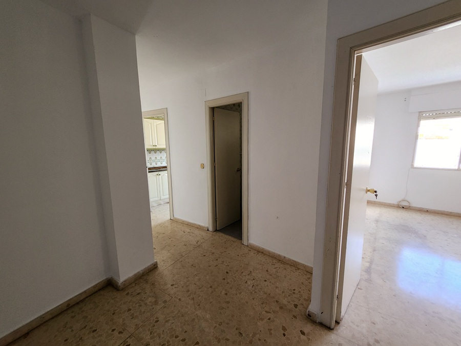 Ruim hoekappartement met een groot terras in het Parador gebied - Nerja