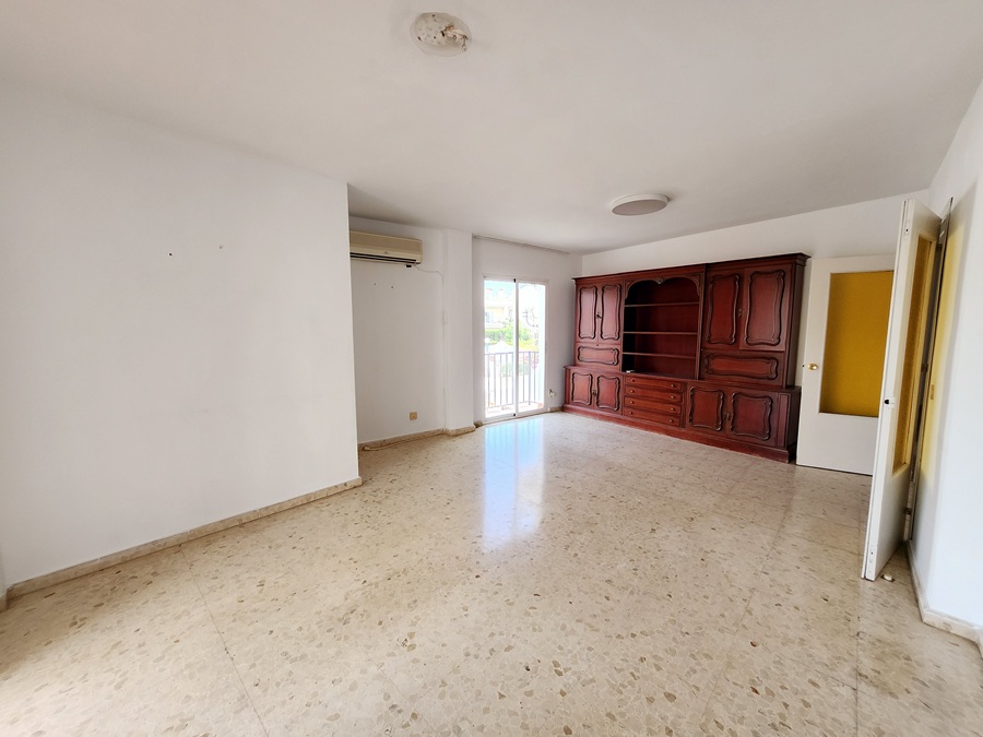 Ruim hoekappartement met een groot terras in het Parador gebied - Nerja