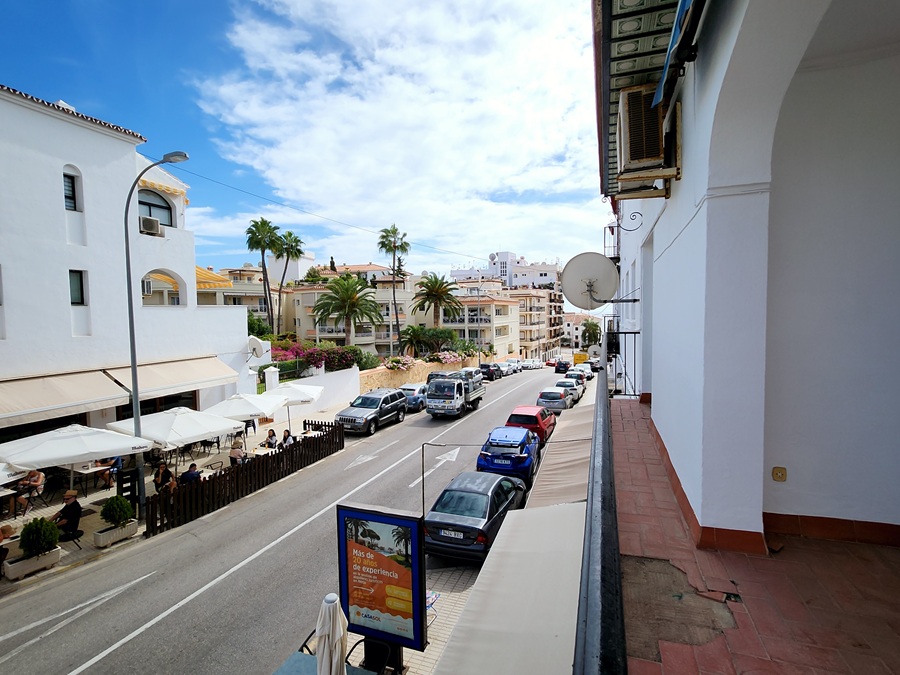 Ruim hoekappartement met een groot terras in het Parador gebied - Nerja