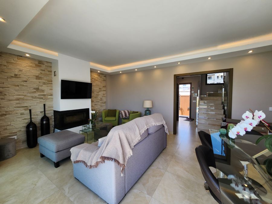 Villa moderna a Nerja con vista sul mare, piscina privata e ampia terrazza