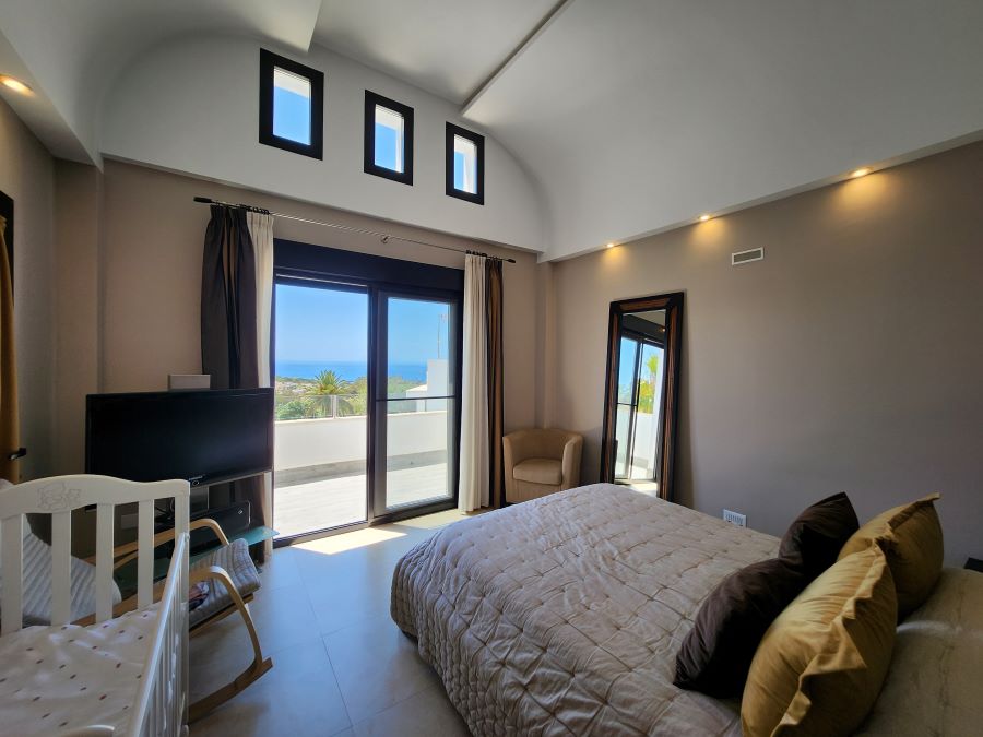 Villa moderna a Nerja con vista sul mare, piscina privata e ampia terrazza