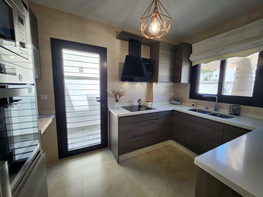 Villa moderna a Nerja con vista sul mare, piscina privata e ampia terrazza
