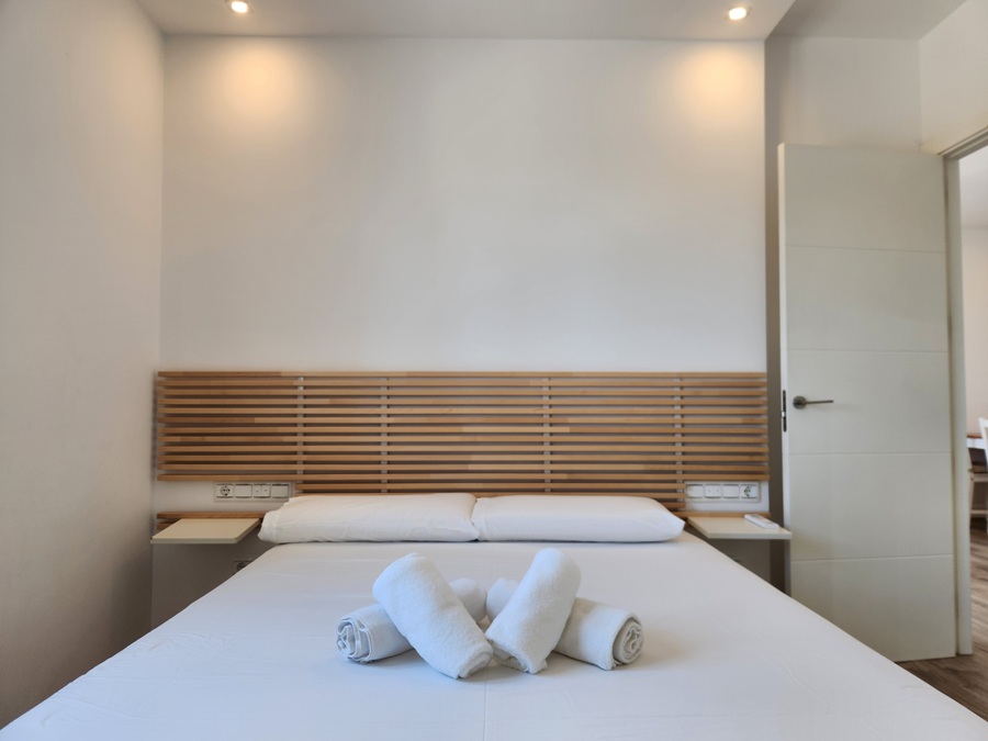 Modern gerenoveerd appartement met terras en uitzicht in het hart van Nerja