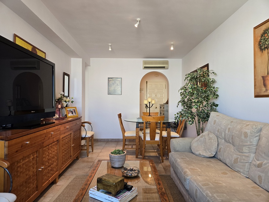 Schöne Wohnung mit Pool im Parador-Gebiet von Nerja