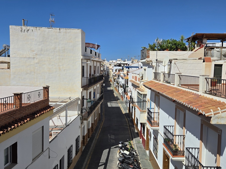 Schöne Wohnung mit Pool im Parador-Gebiet von Nerja