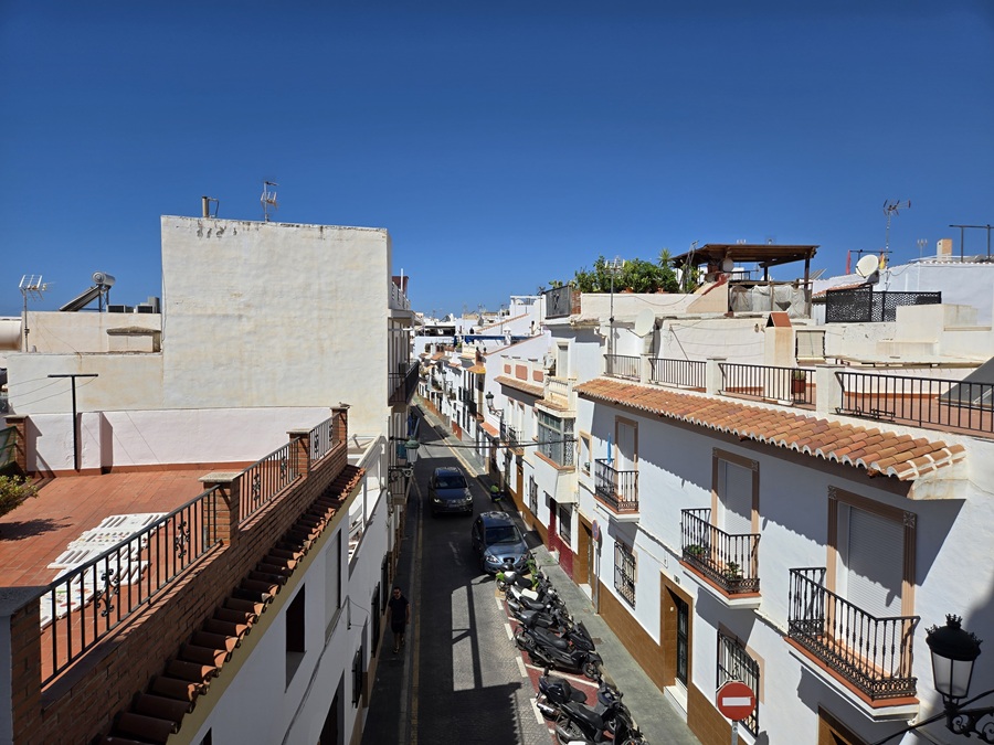 Schöne Wohnung mit Pool im Parador-Gebiet von Nerja