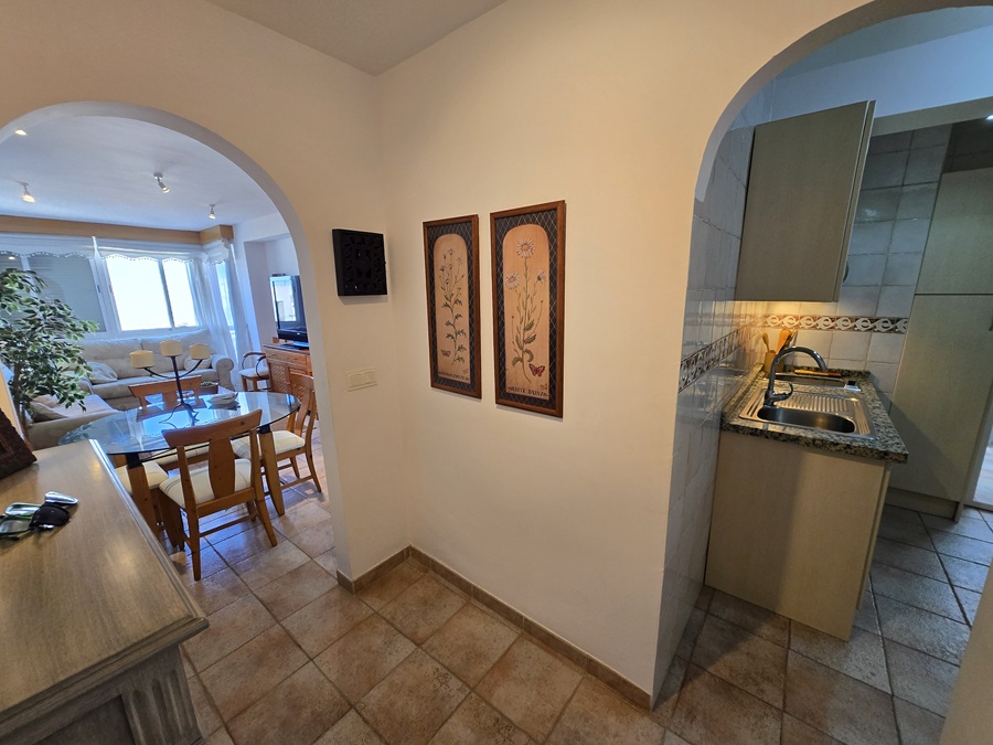 Schöne Wohnung mit Pool im Parador-Gebiet von Nerja