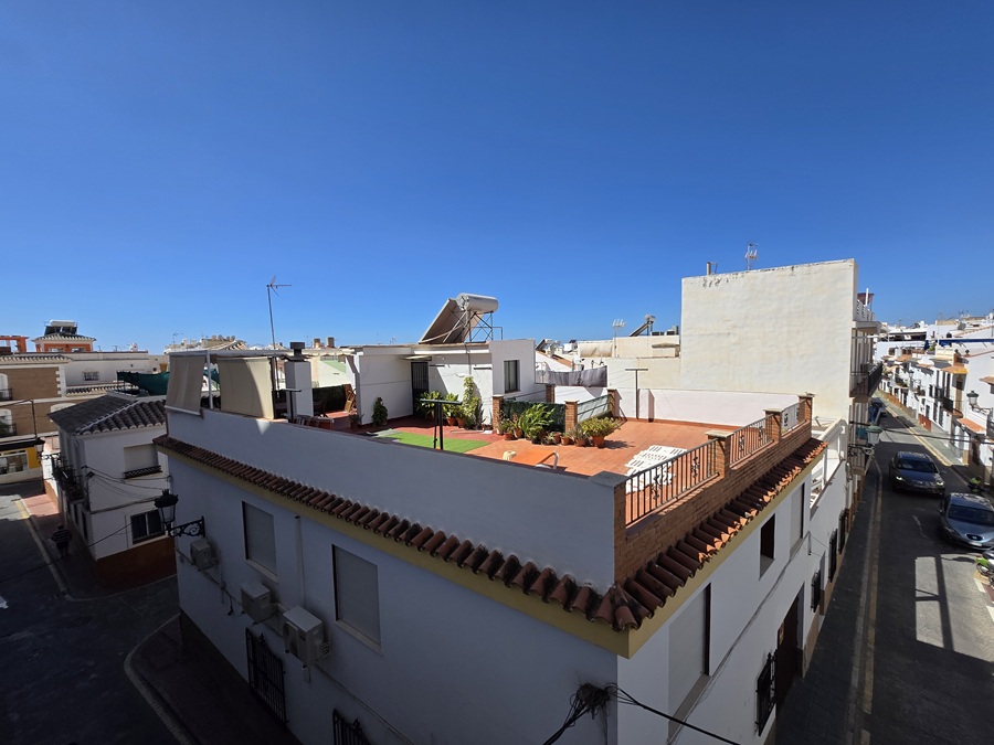 Schöne Wohnung mit Pool im Parador-Gebiet von Nerja