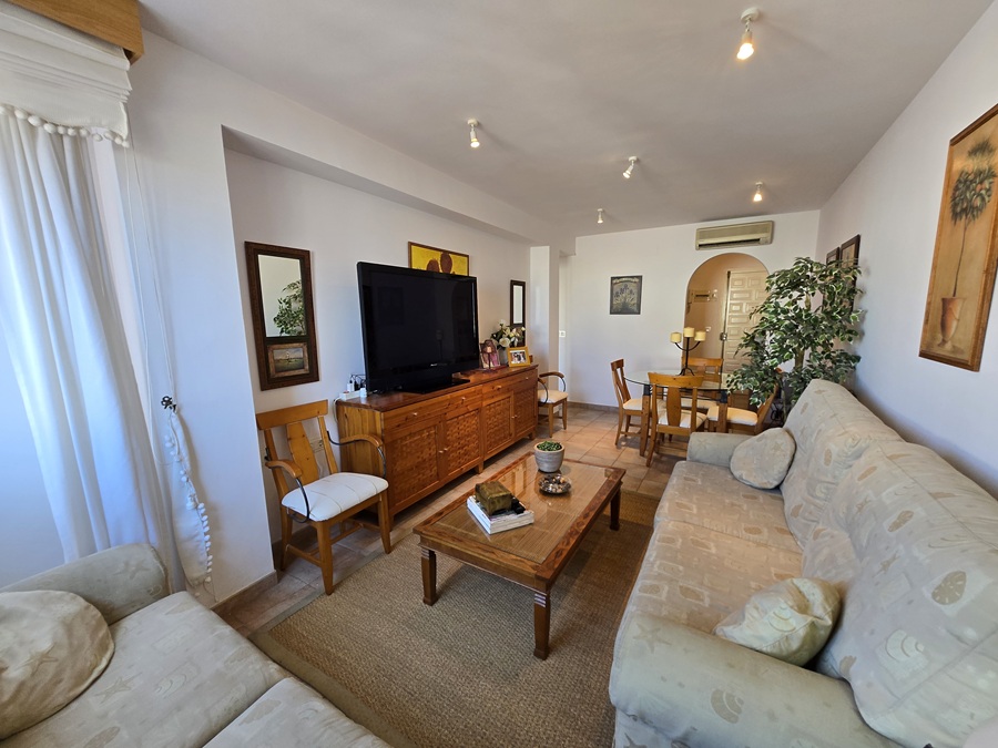 Schöne Wohnung mit Pool im Parador-Gebiet von Nerja