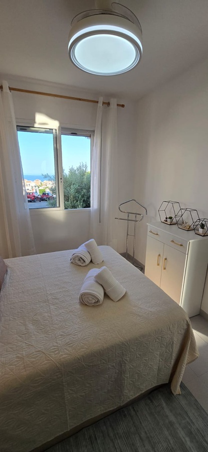 Charmig lägenhet till salu i Torrox Park – lugnt område bara 10 minuter från havet.
