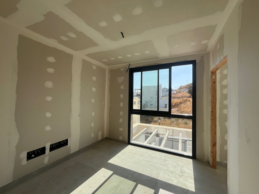Moderne nieuwbouw rijtjes villa met privé zwembad in La Exótica, Nerja.