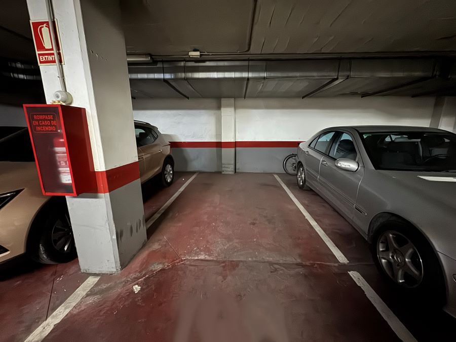 Parking space for sale in the covered car parking at the Balcón de Europa in Nerja.