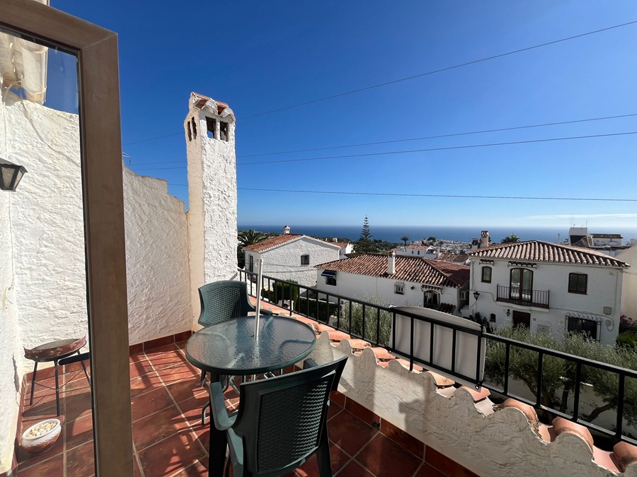 Attractive apartment with sea view in the popular Capistrano Village