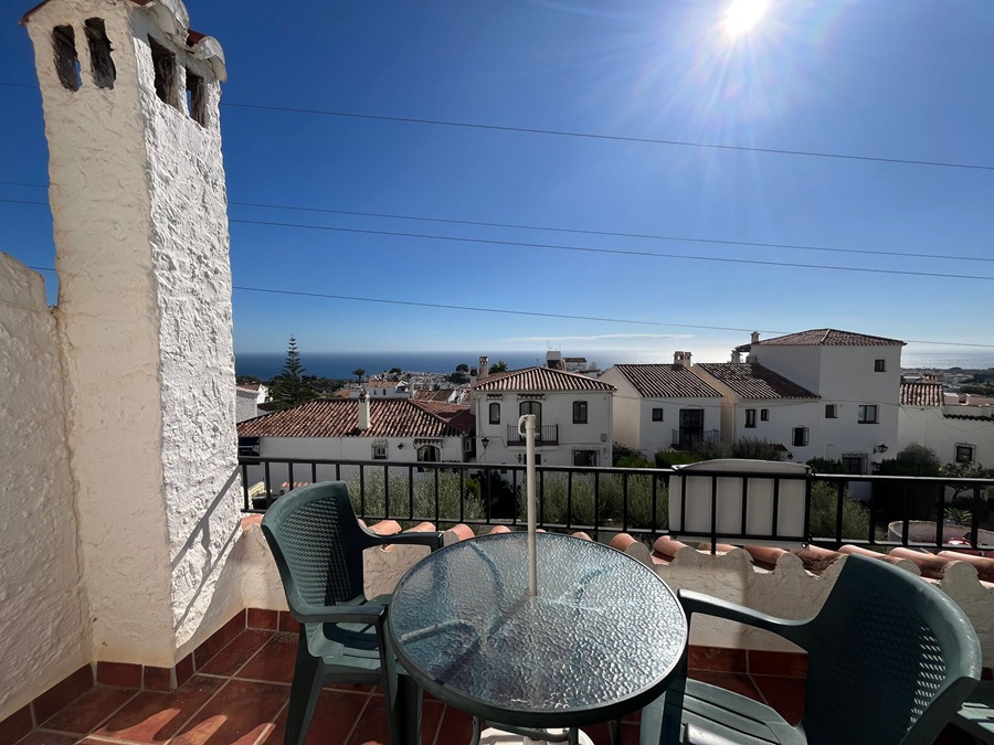 Attractive apartment with sea view in the popular Capistrano Village