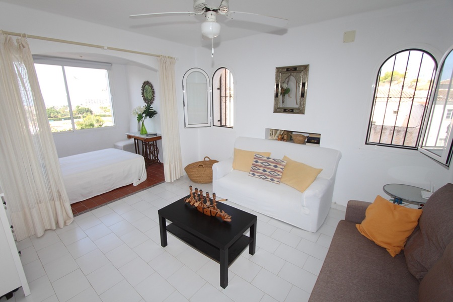 Charmant appartement op het zuiden met privézwembad in oost Nerja