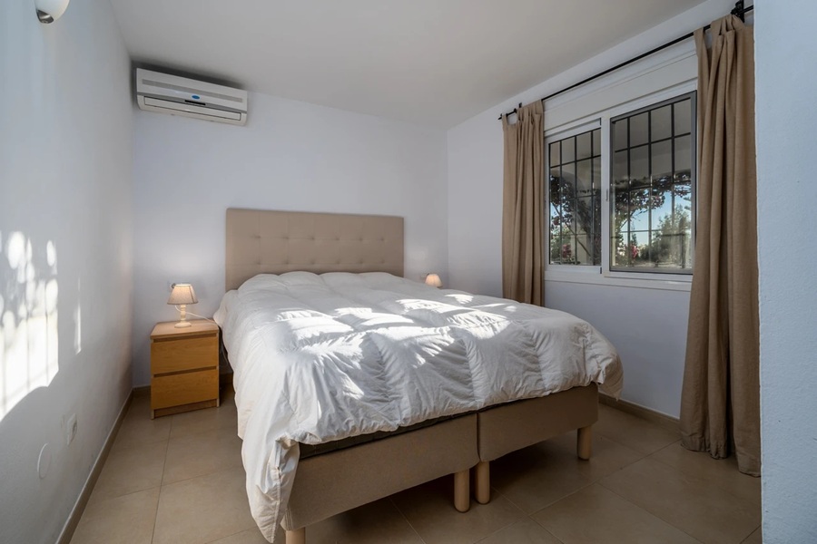 Villa charmante avec une vue panoramique en plein cœur nature, à seulement 10 minutes de Nerja