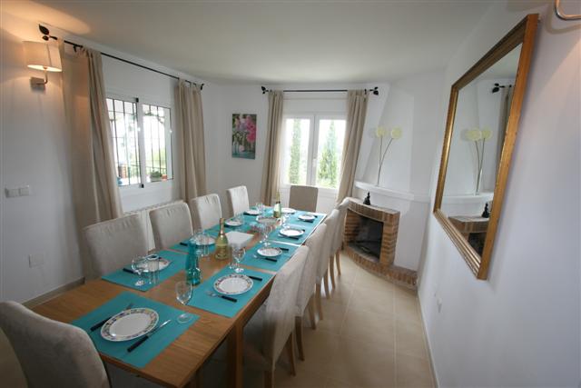 Villa charmante avec une vue panoramique en plein cœur nature, à seulement 10 minutes de Nerja