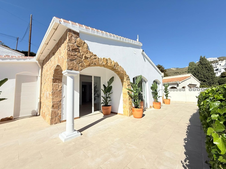 Villa met privézwembad in Torrox Costa (El Peñoncillo) met uitzicht op zee