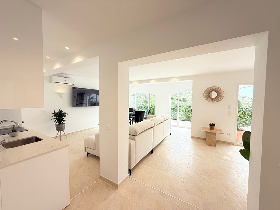 Villa met privézwembad in Torrox Costa (El Peñoncillo) met uitzicht op zee