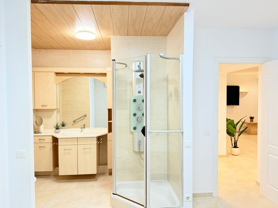 Villa met privézwembad in Torrox Costa (El Peñoncillo) met uitzicht op zee