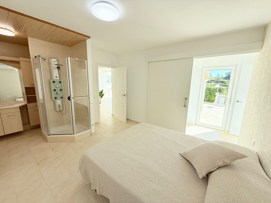 Villa met privézwembad in Torrox Costa (El Peñoncillo) met uitzicht op zee