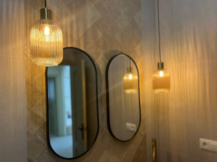 Prachtig gerenoveerd appartement met zeezicht in Nerja