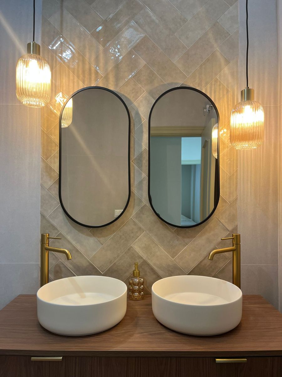 Prachtig gerenoveerd appartement met zeezicht in Nerja