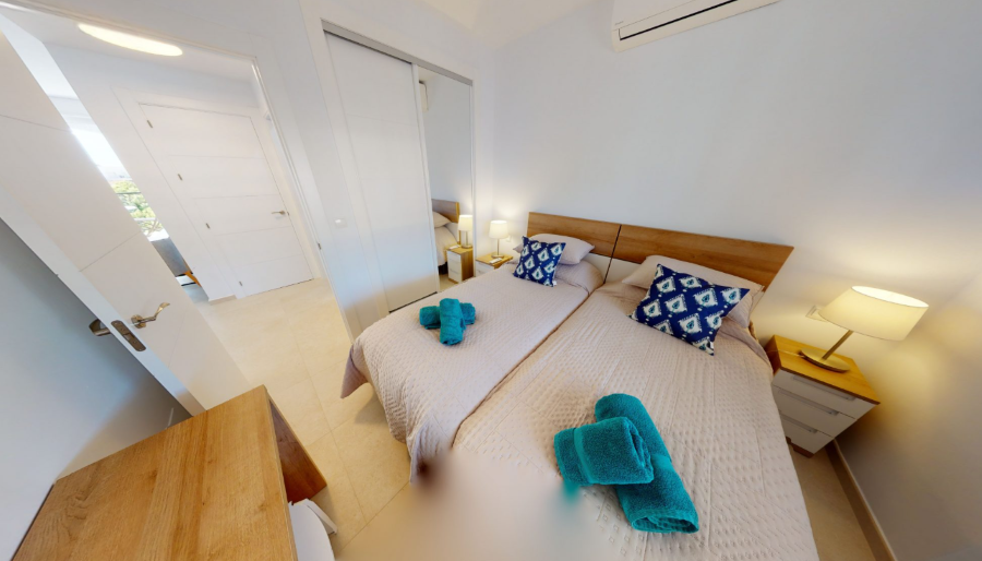 Moderni kerrostalo merinäköalalla Verde Marissa, Nerjassa