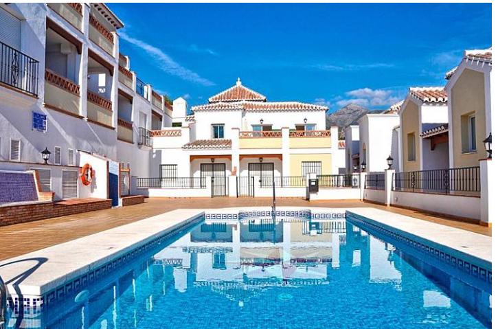 Appartement met 2 slaapkamers op 450 meter van het Burriana strand Nerja